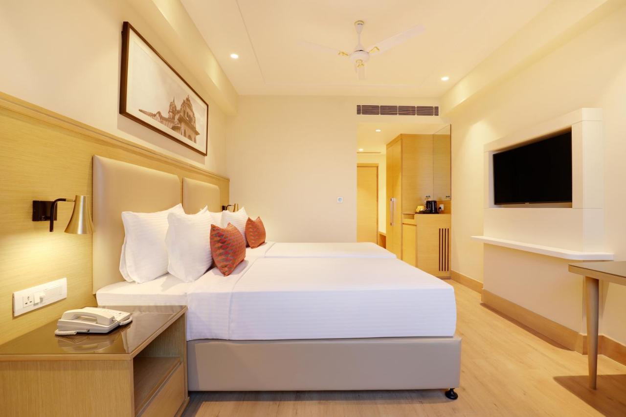 Lemon Tree Hotel, Jhānsi Buitenkant foto